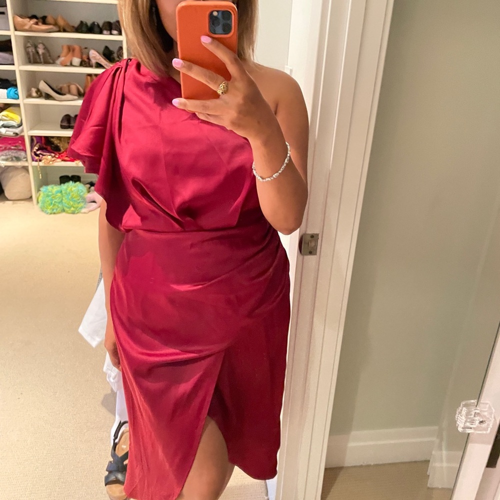 Cupshe Red Asymmetrical One-Shoulder Gown satin